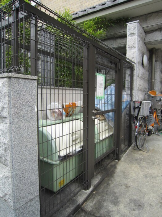 ﾌﾟﾚｻﾝｽ京都三条大橋東山苑(104)の物件外観写真