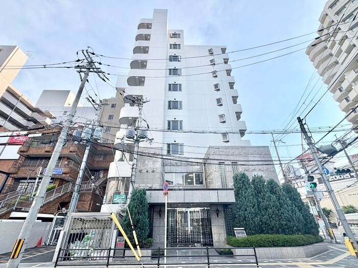 ルミエール八尾駅前の物件外観写真