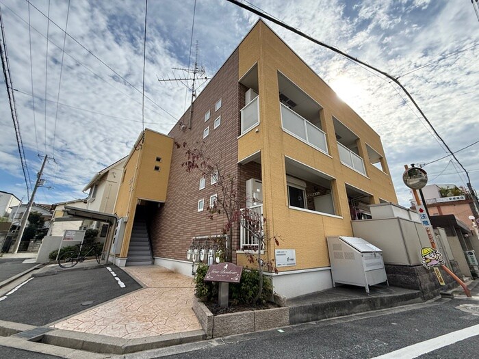 ジャン　ボヌ－ルの物件外観写真