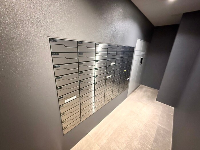 エスリードレジデンス大阪福島の物件外観写真