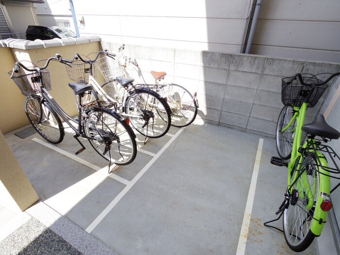 KING CRAFT FUKAKUSAの物件外観写真