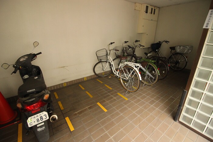 カーサ寺池の物件外観写真