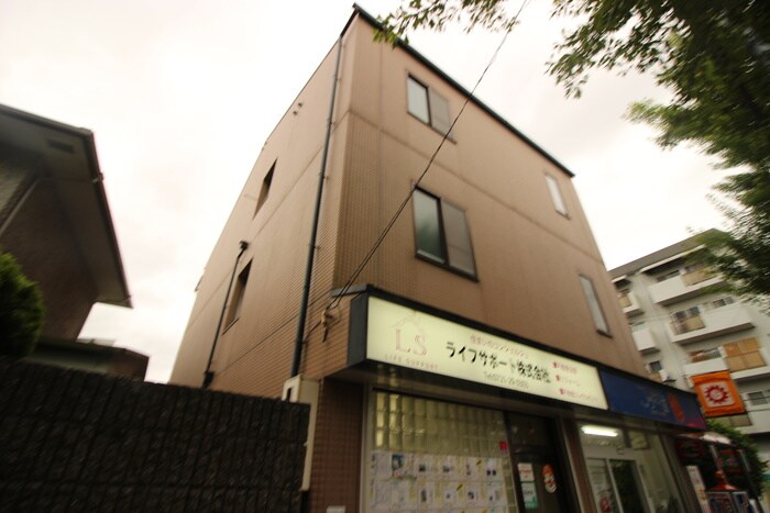 カーサ寺池の物件外観写真