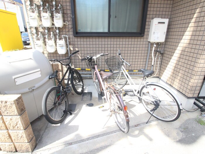 MARSH仁川の物件外観写真