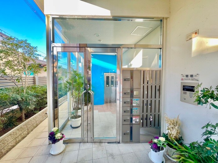 カ－サ・アリビオの物件外観写真