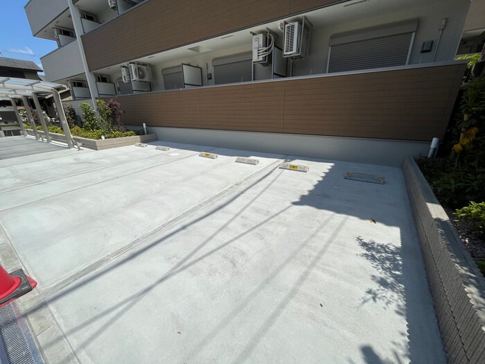 リバーサイド東久宝寺十番館の物件外観写真