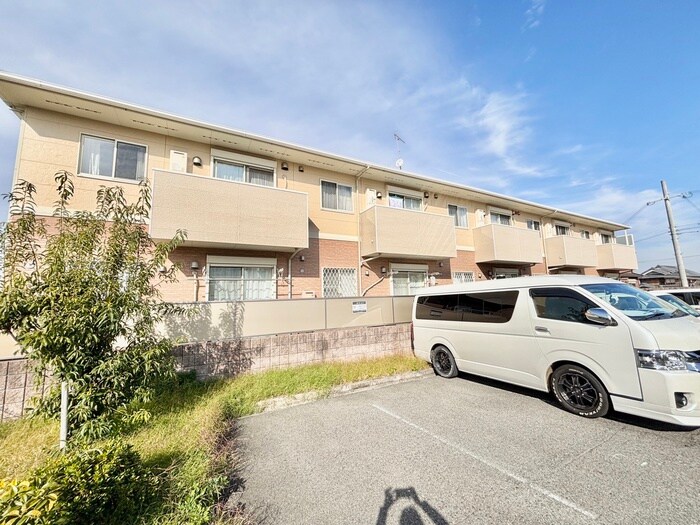 パストラーレ　シャルムの物件外観写真