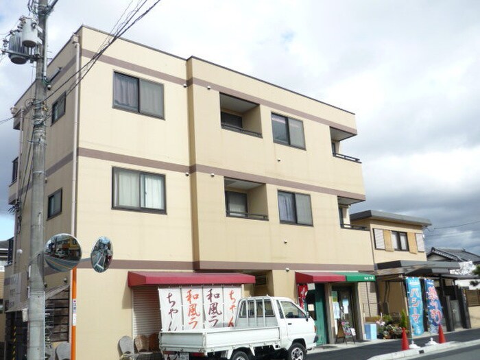 プティメゾン・シェ・モアの物件外観写真