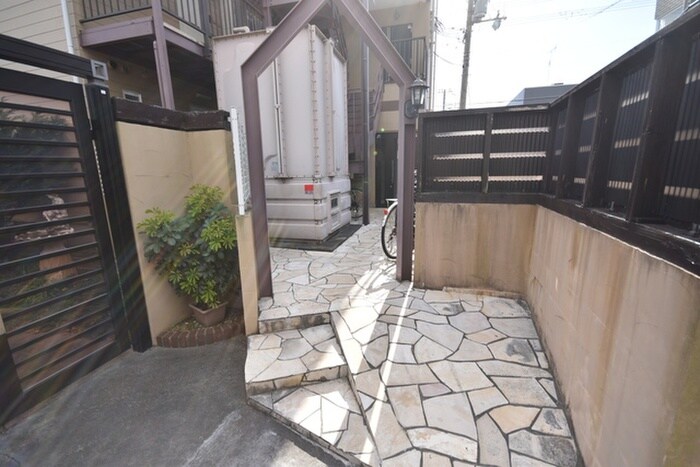 プティメゾン・シェ・モアの物件外観写真