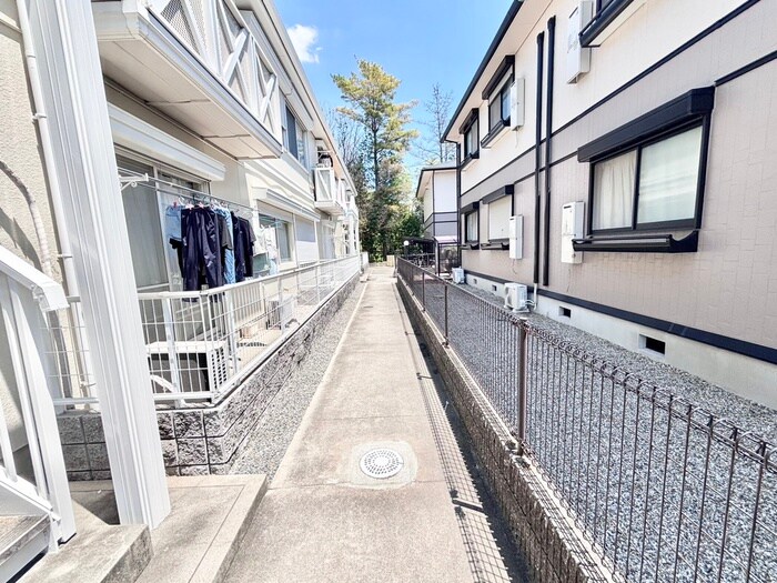 カルチェ東香里の物件外観写真