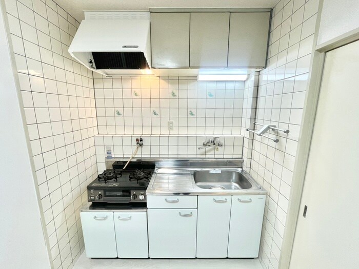 エスポワ－ル中尾Ｂ棟の物件内観写真