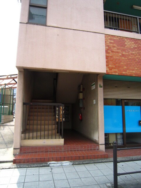 大下マンションの物件外観写真