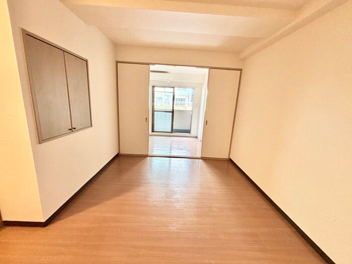 リヴァ－シャロウ西三荘の物件内観写真