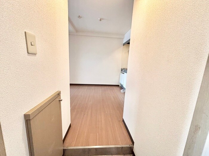 リヴァ－シャロウ西三荘の物件内観写真