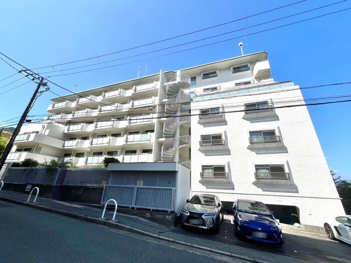 芦屋山ノ手ｱｰﾊﾞﾝﾗｲﾌ(206)の物件外観写真