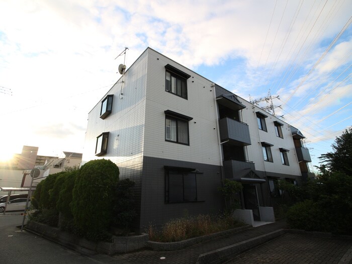 トリヴァンベール 武庫川の物件外観写真