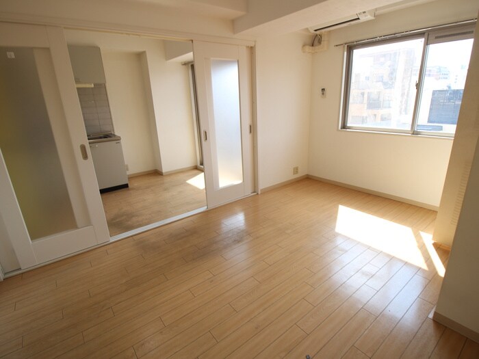 アフィシオン堀川の物件内観写真