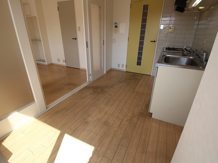 アフィシオン堀川の物件内観写真