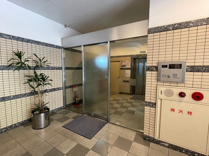 アフィシオン堀川の物件外観写真