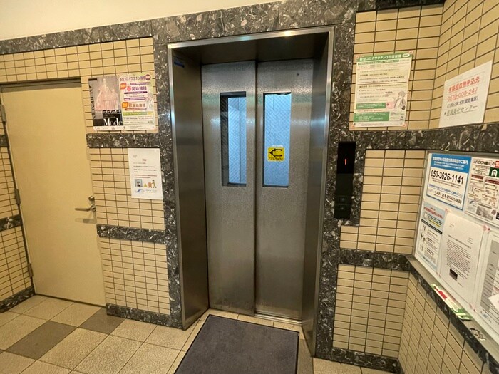 アフィシオン堀川の物件外観写真