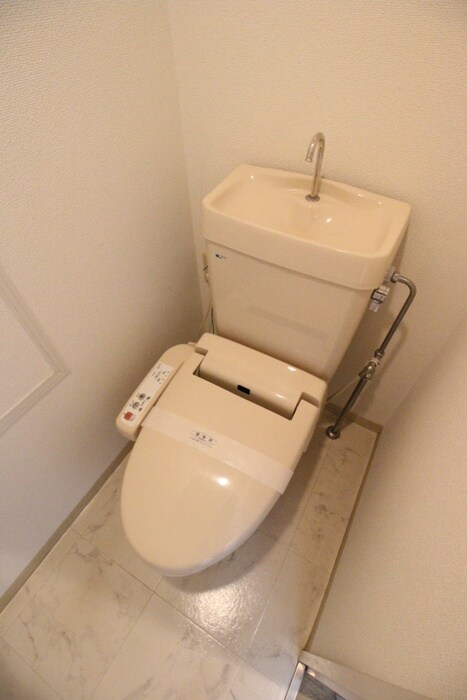 アフィシオン堀川の物件内観写真