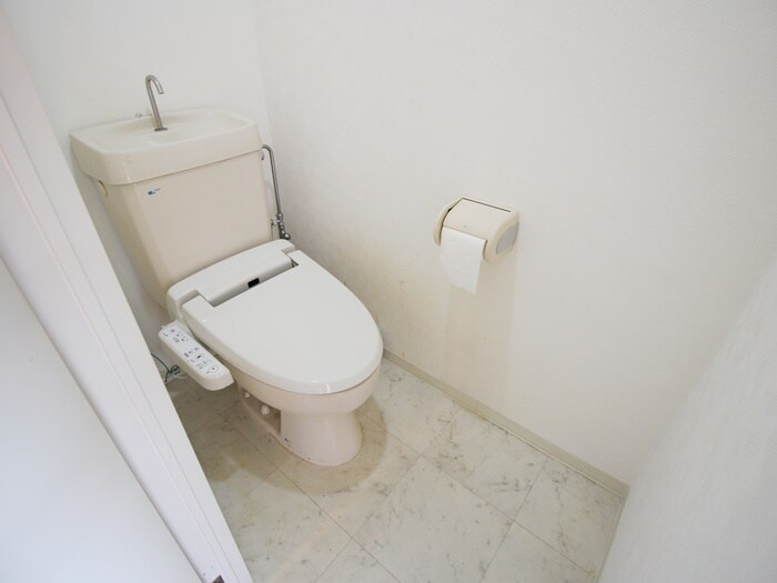 アフィシオン堀川の物件内観写真