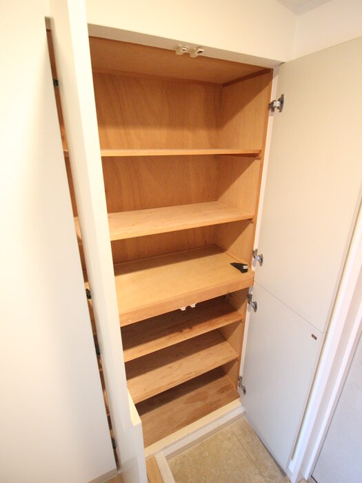 アフィシオン堀川の物件内観写真