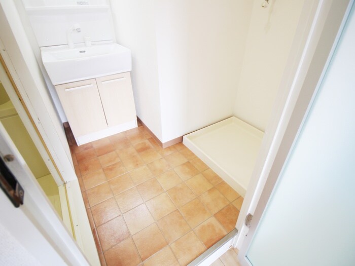 アフィシオン堀川の物件内観写真