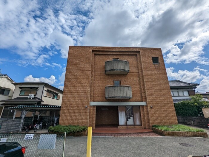 石垣ハイツの物件外観写真