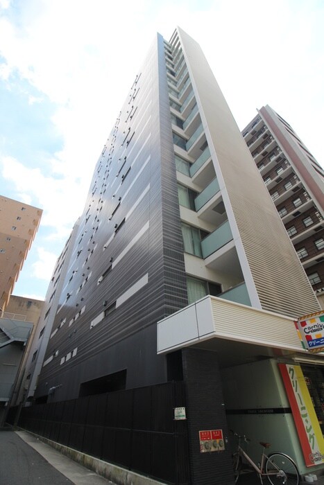 パウゼ堺筋の物件外観写真