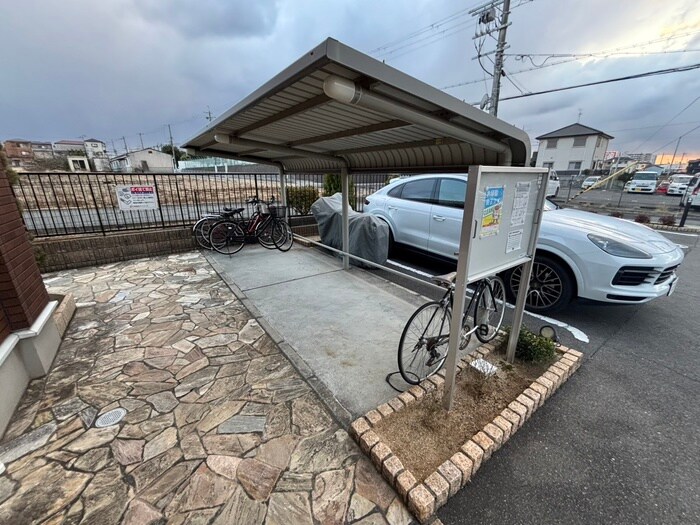 ユング フラウⅢの物件外観写真