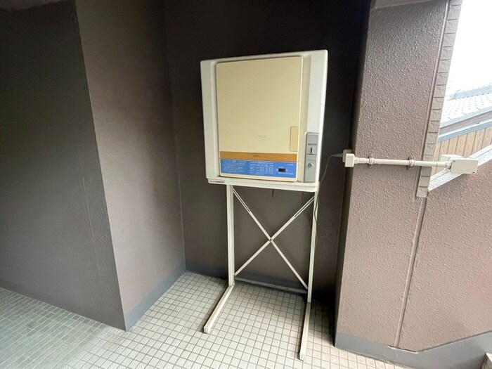 丸共ビルの物件外観写真