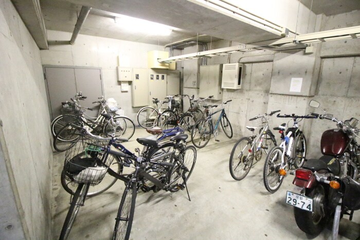 丸共ビルの物件外観写真