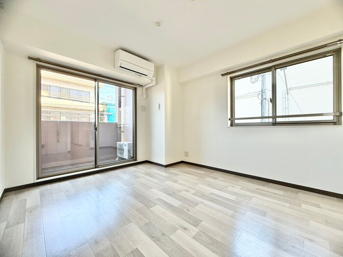 ローブコート六地蔵駅前の物件内観写真