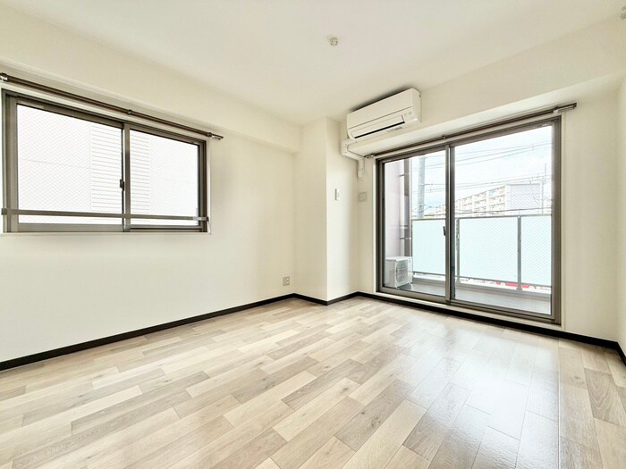 ローブコート六地蔵駅前の物件内観写真