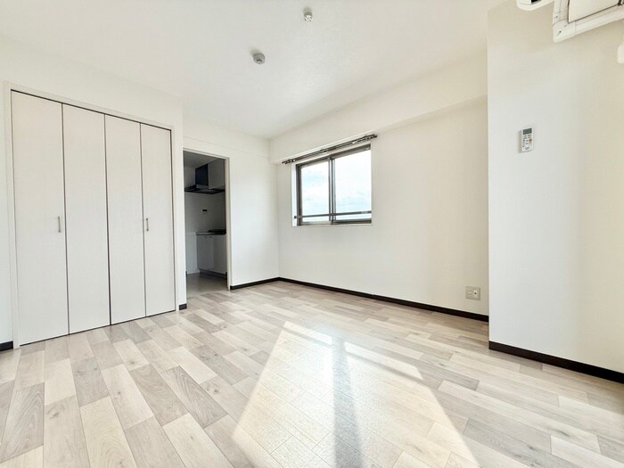 ローブコート六地蔵駅前の物件内観写真