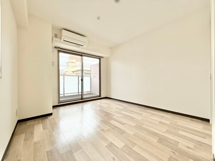 ローブコート六地蔵駅前の物件内観写真