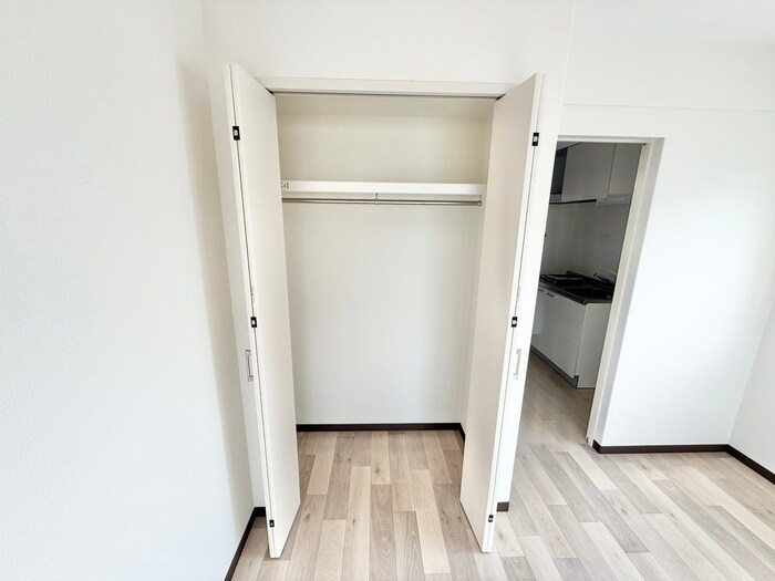 ローブコート六地蔵駅前の物件内観写真