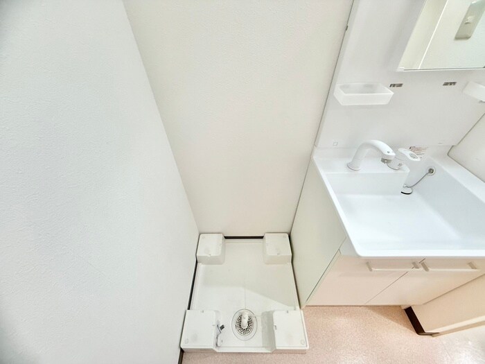 ローブコート六地蔵駅前の物件内観写真