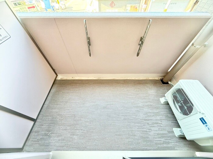 ローブコート六地蔵駅前の物件内観写真