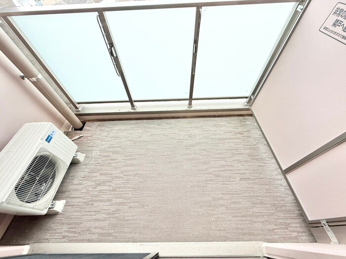 ローブコート六地蔵駅前の物件内観写真