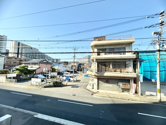 ローブコート六地蔵駅前の物件内観写真