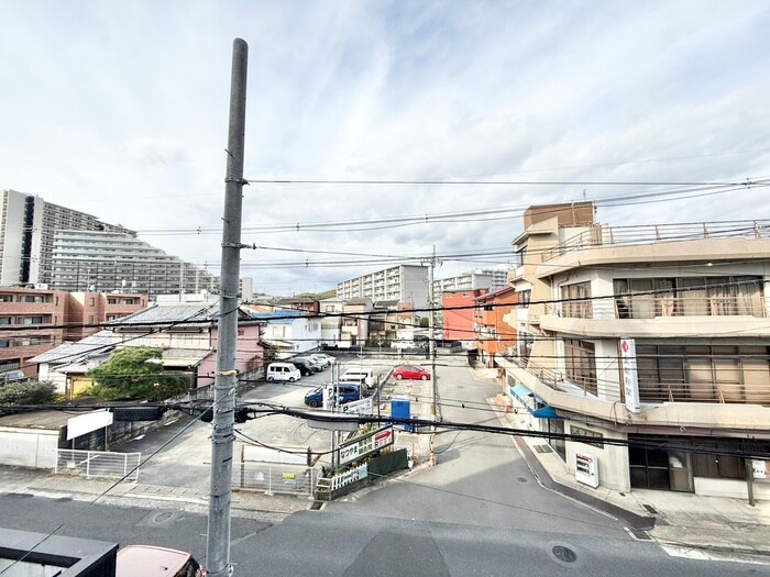 ローブコート六地蔵駅前の物件内観写真