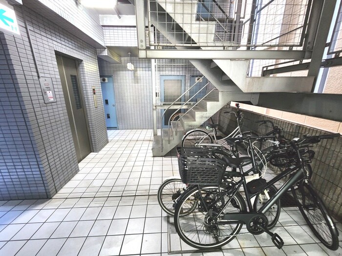 エイチ・ツーオー今川の物件外観写真