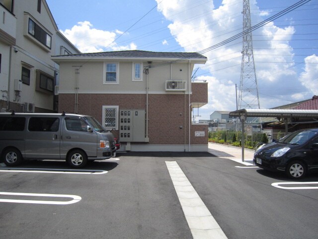 セレニテの物件外観写真