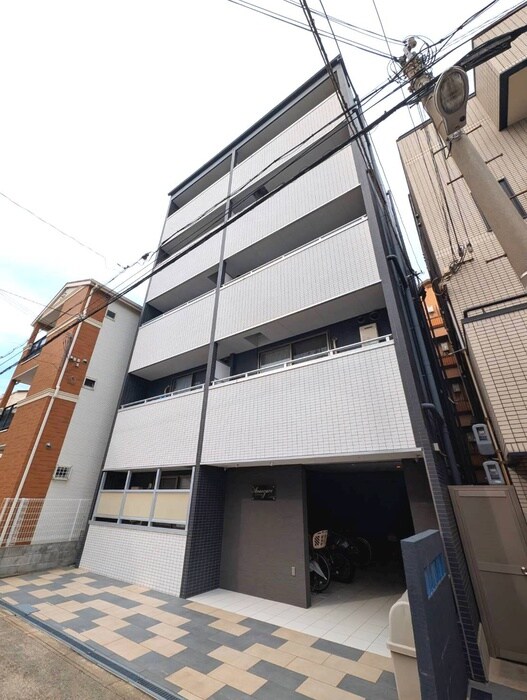 AVANZARE弁天の物件外観写真