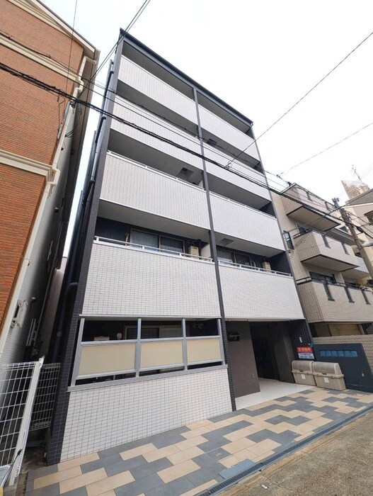 AVANZARE弁天の物件外観写真