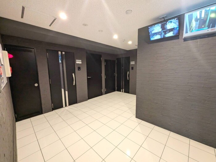 AVANZARE弁天の物件外観写真