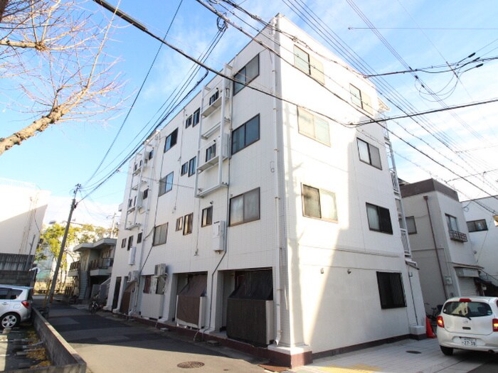 青木ビルの物件外観写真