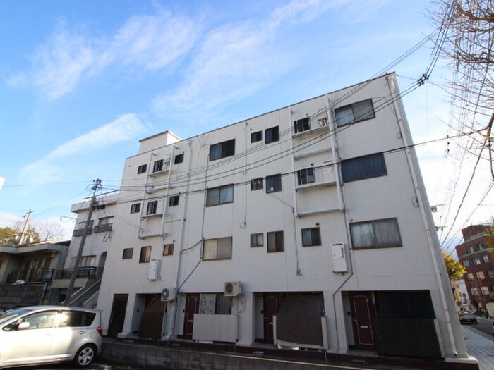 青木ビルの物件外観写真